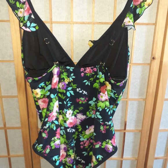 NEW! JADA LOFT BOUTIQUE 1 PC SWIMSUIT BLACK FLORAL PLUNGE RUFFLED-WOMENS SIZE L - Picture 3 of 5